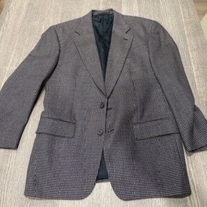 Men's Blazer - 39R - $60